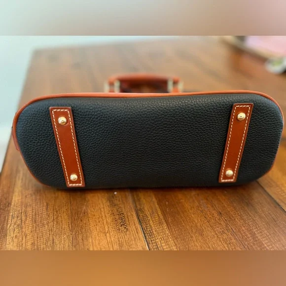 Dooney & Bourke | Pebble Grain Zip Zip Satchel - Picture 7 of 9